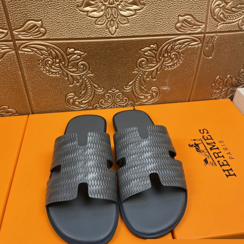H**mes slippers